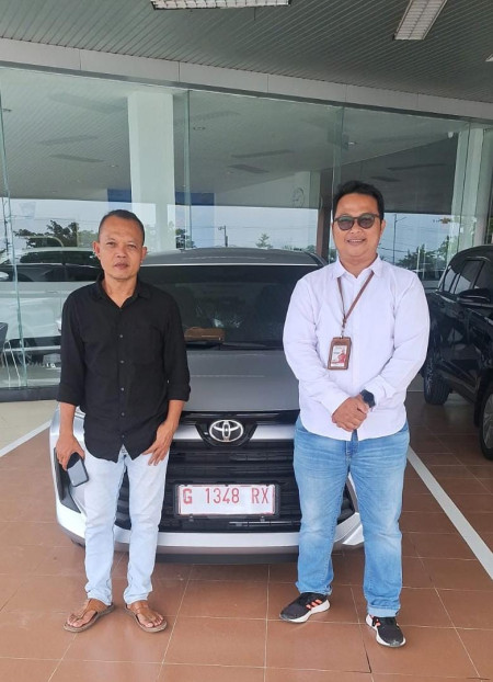 foto Penyerahan Unit Toyota Brebes 